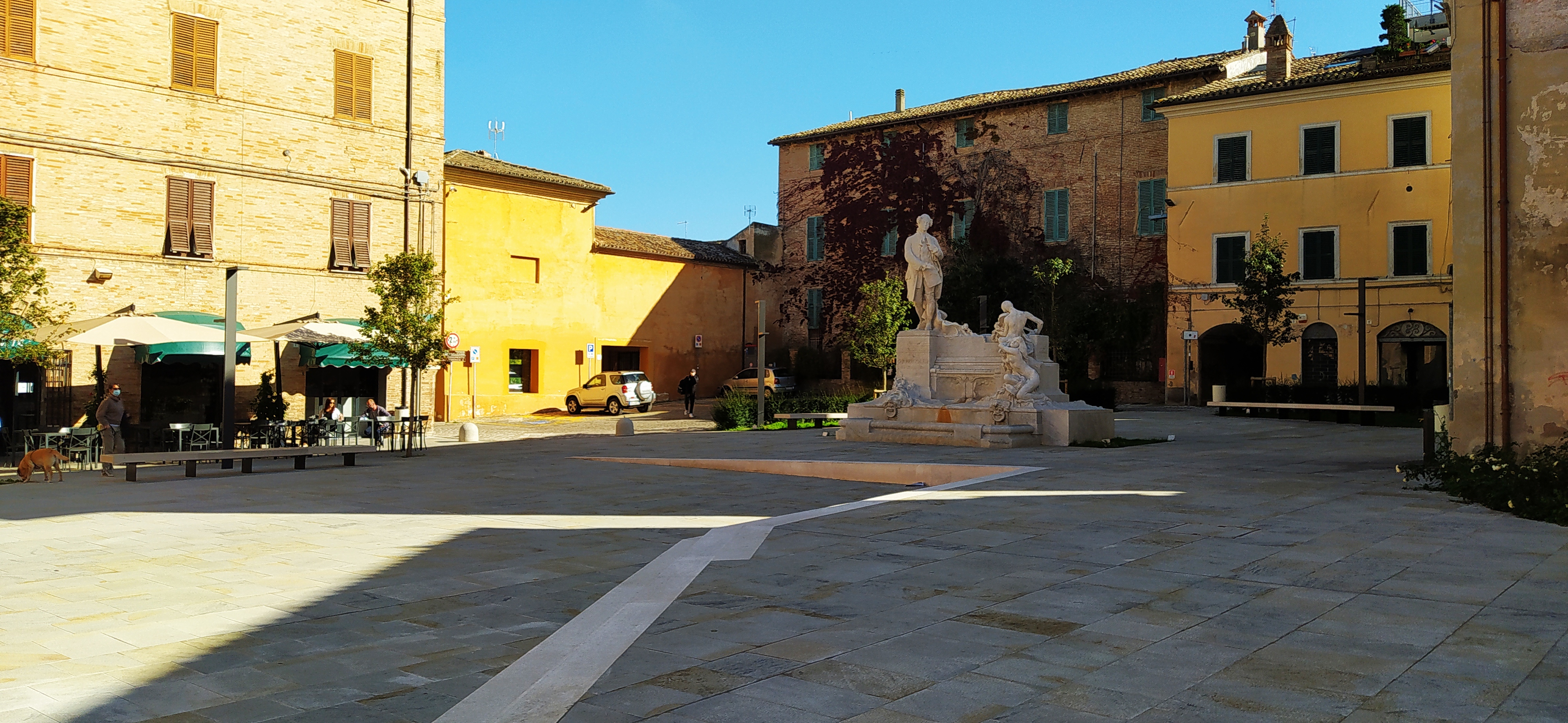 Foto di Piazza Pergolesi